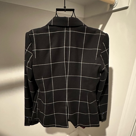 Black and white blazer - Picture 4 of 8